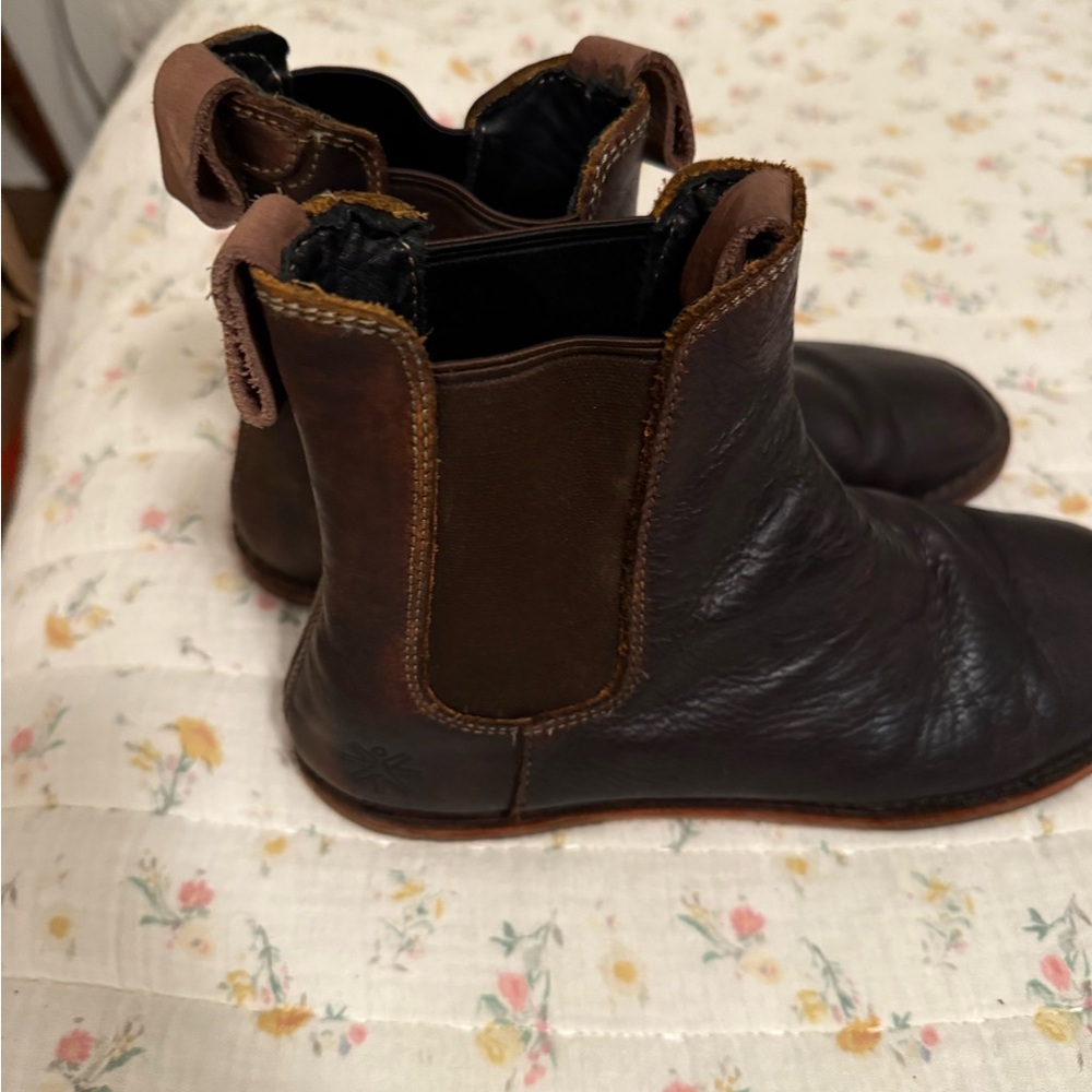 DaVinci Dark Brown Leather Ankle Boots - Picture 3 of 8